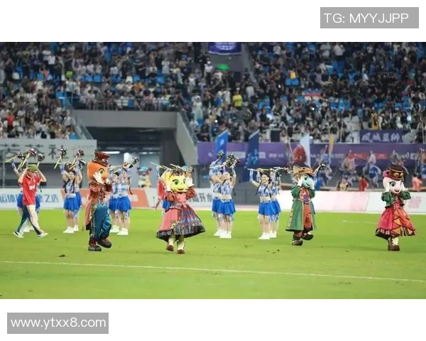 杨丽的足球人生深度对话：从绿茵场到人生舞台的精彩旅程